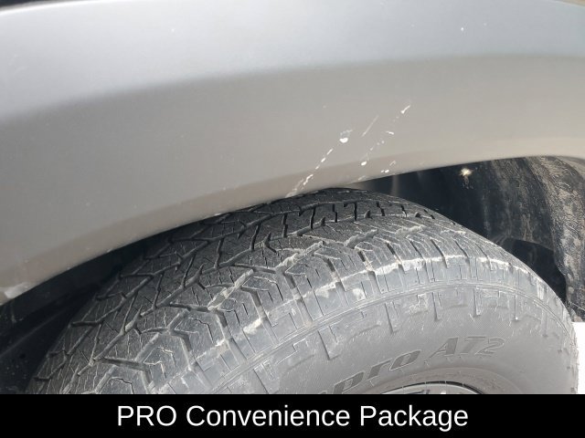 Used 2023 Nissan Frontier PRO-4X w/ Pro-4X Premium Package AWD/4WD image 22