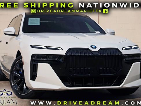 Used 2024 BMW i7 xDrive60 w/ Premium Package AWD/4WD image 2