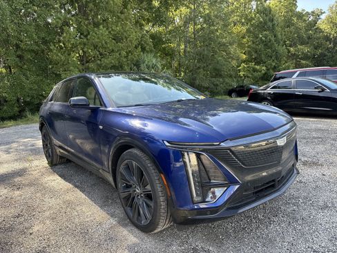Certified 2026 Cadillac Lyriq Signature Sport w/ Nappa Leather Package AWD/4WD image 4