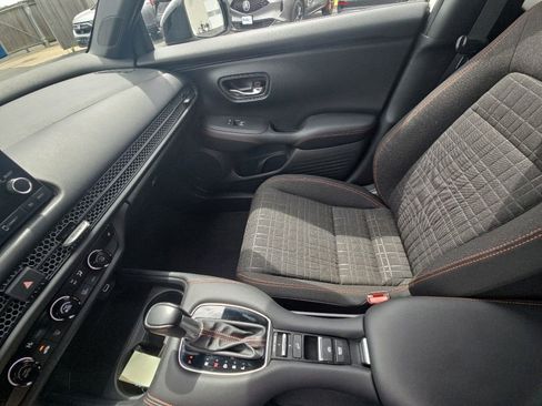 Used 2023 Honda HR-V Sport image 19
