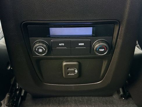 Used 2023 Buick Enclave Essence w/ Experience Buick Package FWD image 43