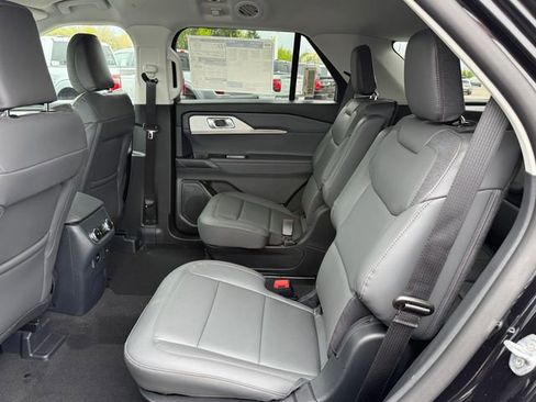 New 2026 Ford Explorer Active AWD/4WD image 15