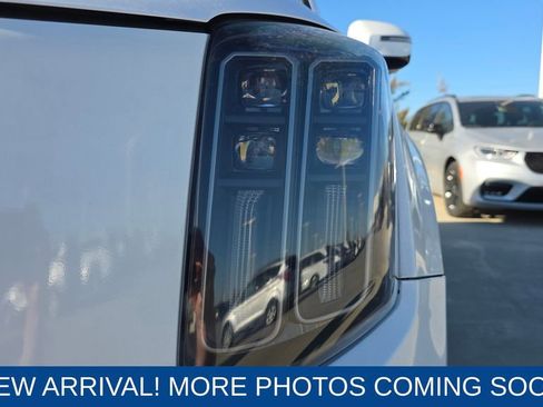 Used 2023 Kia Telluride SX X-Line image 9