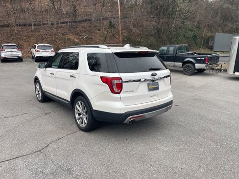 Used 2017 Ford Explorer Limited image 7
