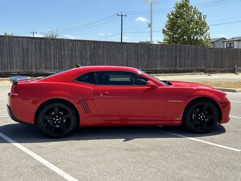Used 2015 Chevrolet Camaro LS RWD image 7