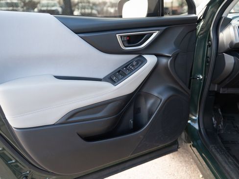 Used 2024 Subaru Forester image 11