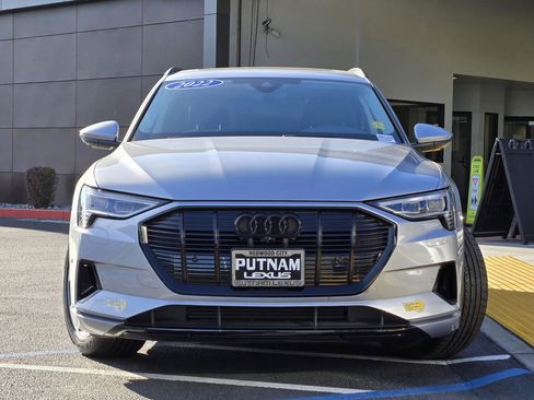 Used 2022 Audi e-tron Premium image 2