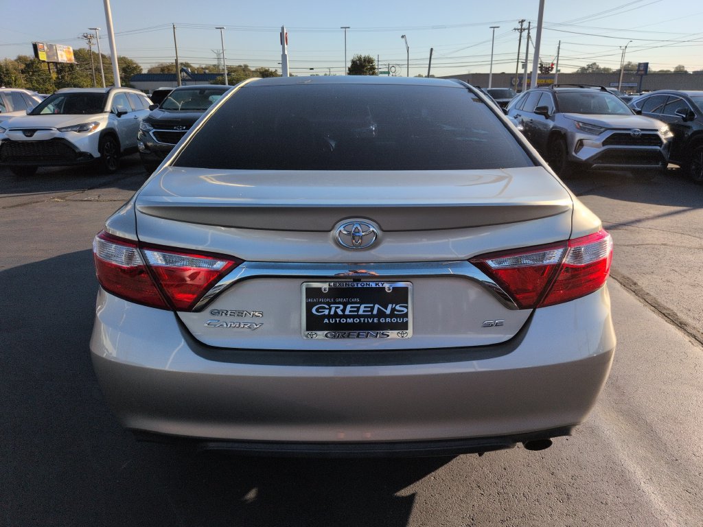 Used 2017 Toyota Camry SE FWD image 4