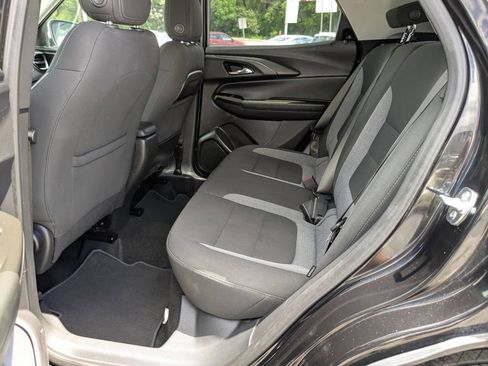 Used 2025 Chevrolet TrailBlazer LT AWD/4WD image 22