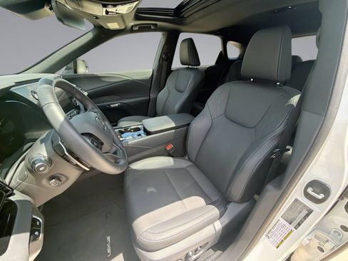 Used 2026 Lexus RX 350 FWD w/ Accessory Package (Z1) image 30