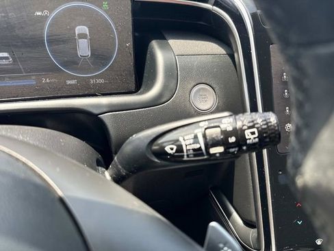 Used 2022 Hyundai Tucson Limited image 34