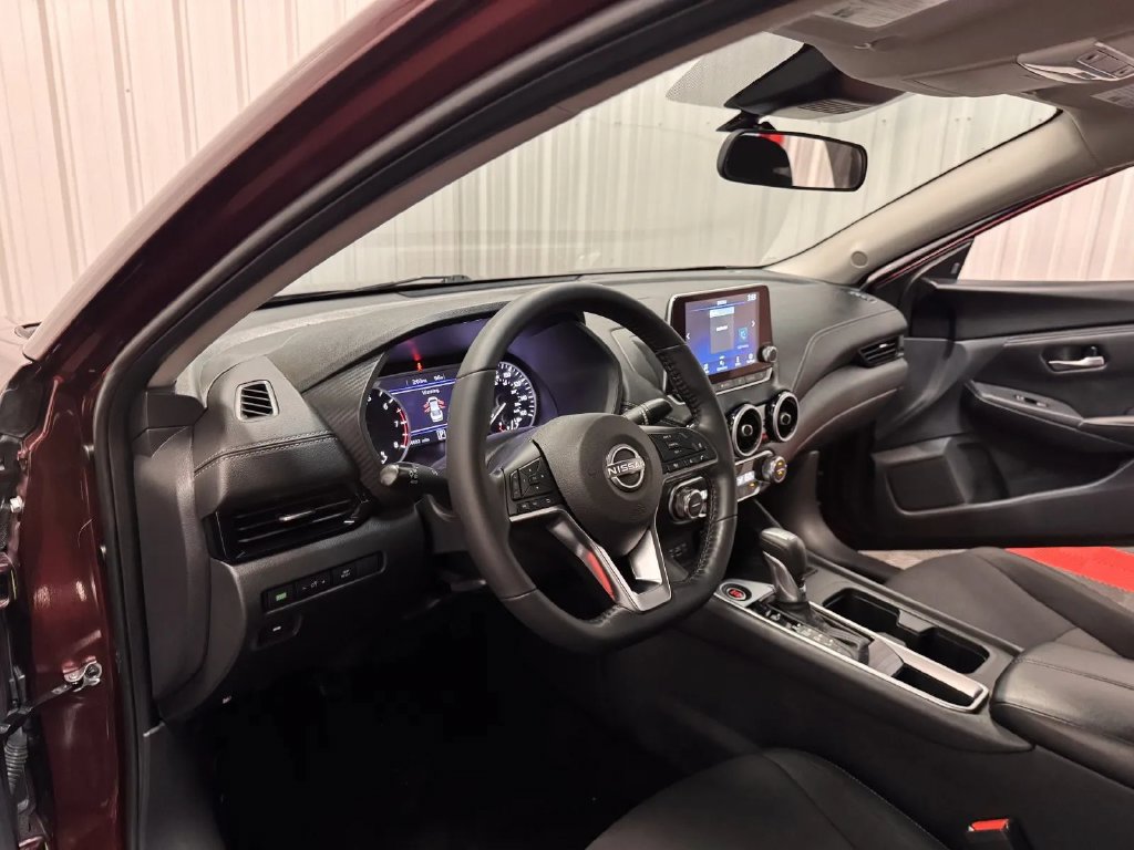 Used 2025 Nissan Sentra SV w/ All-Weather Package FWD image 33