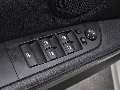 Used 2012 BMW 335is Convertible RWD image 11