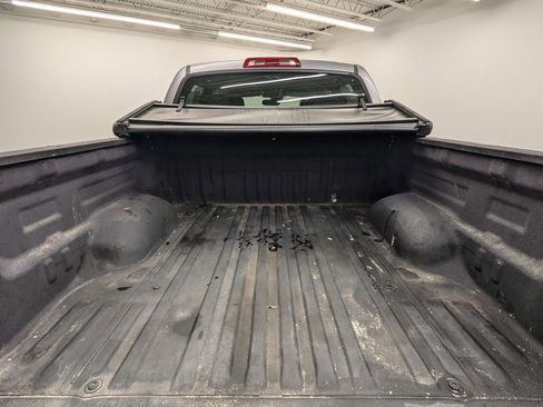Used 2019 Toyota Tundra SR5 image 29
