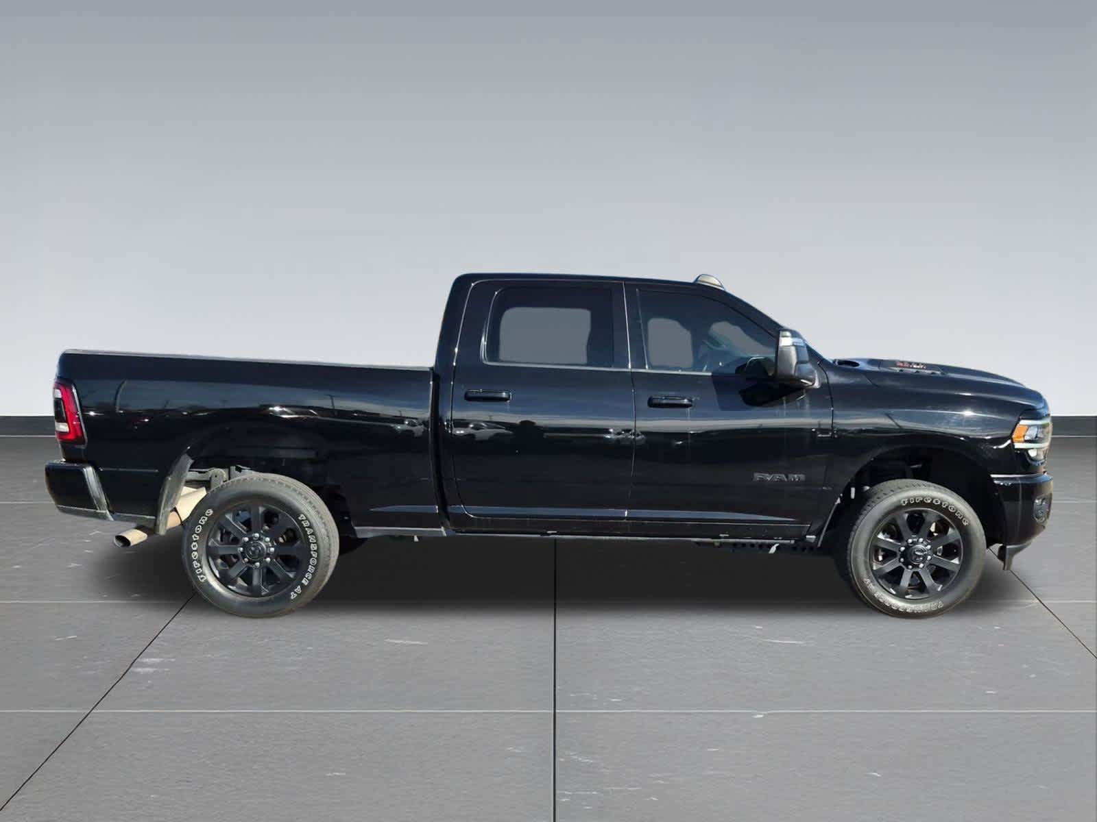 Used 2024 RAM 2500 Laramie w/ Night Edition AWD/4WD image 7