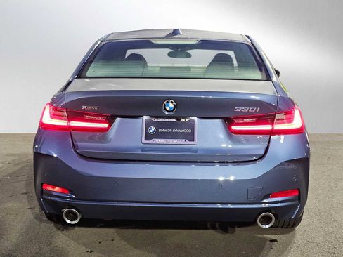 Used 2025 BMW 330i xDrive 330i xDrive w/ Convenience Package image 4