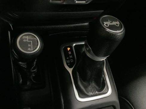 Used 2019 Jeep Wrangler Unlimited Sport S AWD/4WD image 30