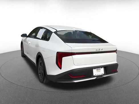 Used 2025 Kia K4 FWD image 11