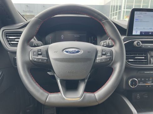 Used 2024 Ford Escape ST-Line image 8