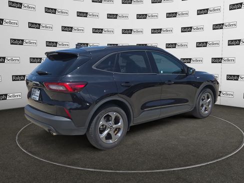 Used 2025 Ford Escape ST-Line FWD image 5