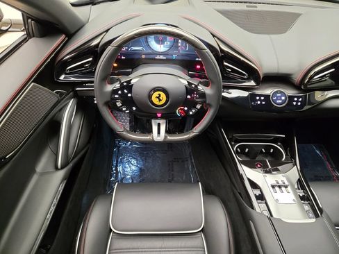 Used 2025 Ferrari Purosangue AWD/4WD image 18