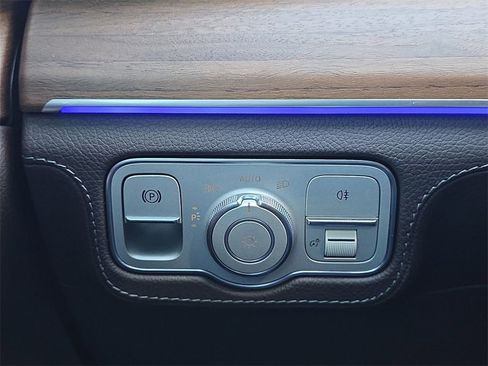 Used 2022 Mercedes-Benz GLE 450 4MATIC image 18