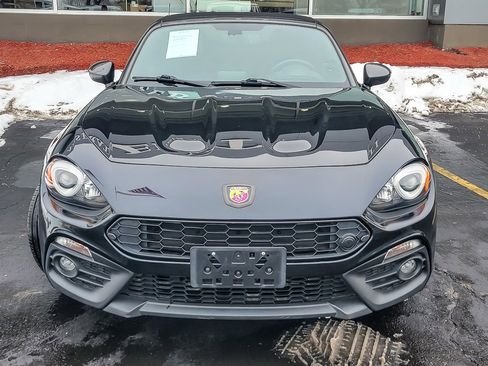 Used 2020 FIAT 124 Spider Abarth w/ Convenience Group image 4