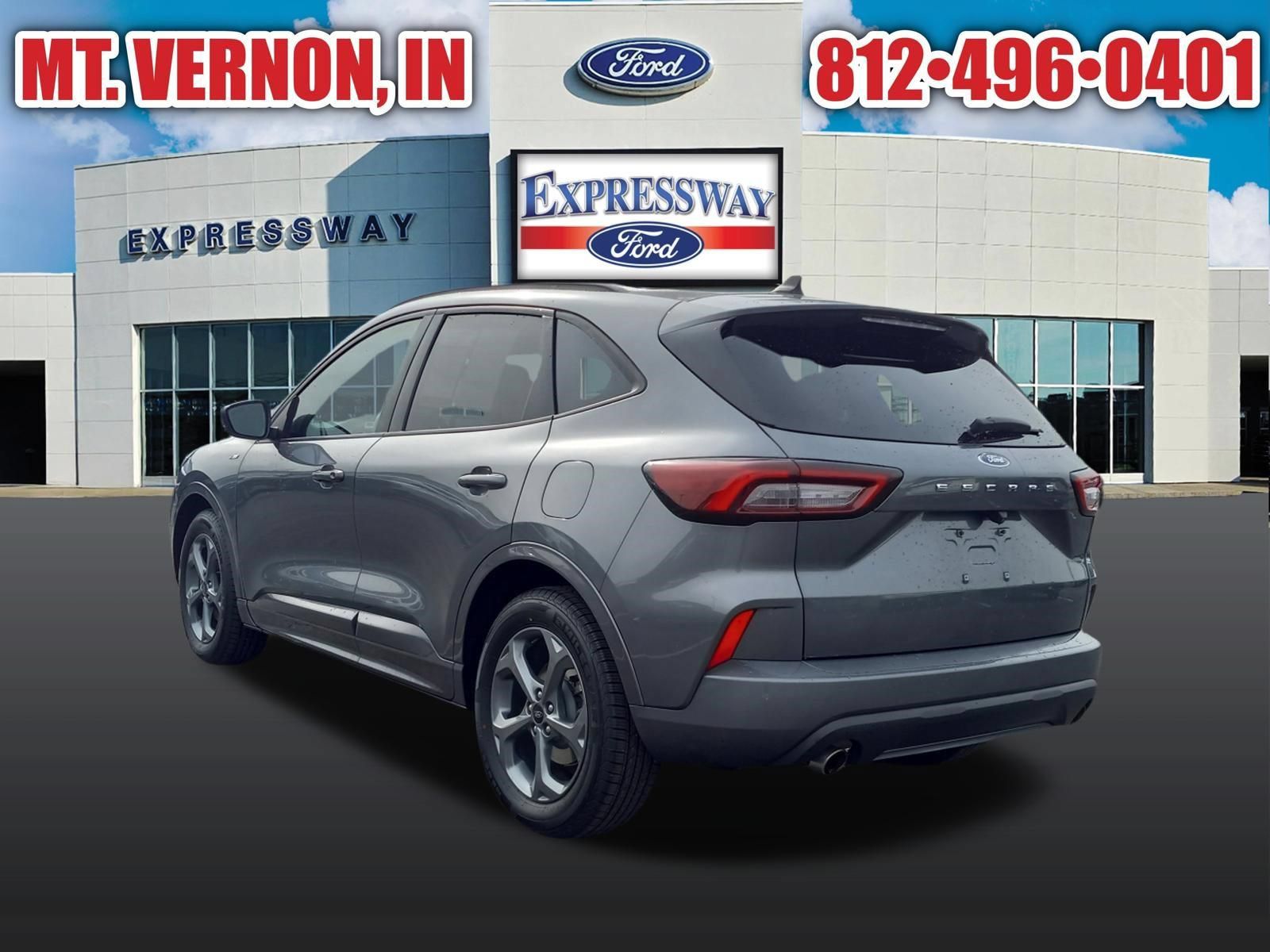 Used 2024 Ford Escape ST-Line w/ Cold Weather Package FWD image 9
