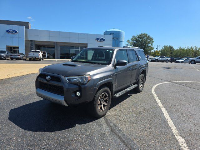 Used 2017 Toyota 4Runner TRD Off-Road AWD/4WD image 7