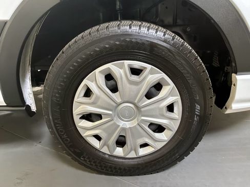 Used 2024 Ford Transit 350 XLT RWD image 12