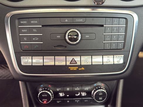 Used 2019 Mercedes-Benz GLA 250 4MATIC w/ Multimedia Package image 25