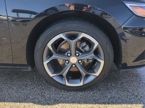 Used 2023 Chevrolet Malibu LT image 33