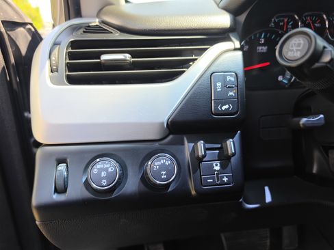 Used 2019 GMC Yukon SLT AWD/4WD image 20