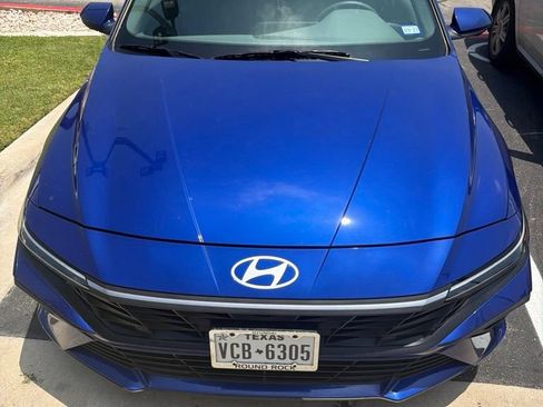 Certified 2024 Hyundai Elantra SEL FWD image 1