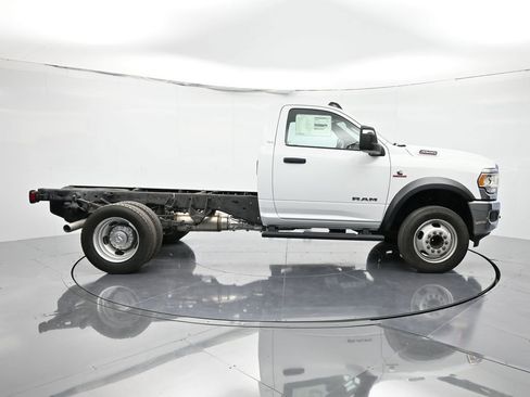 Used 2023 RAM 4500 SLT w/ Quick Order Package 2YG SLT RWD image 4