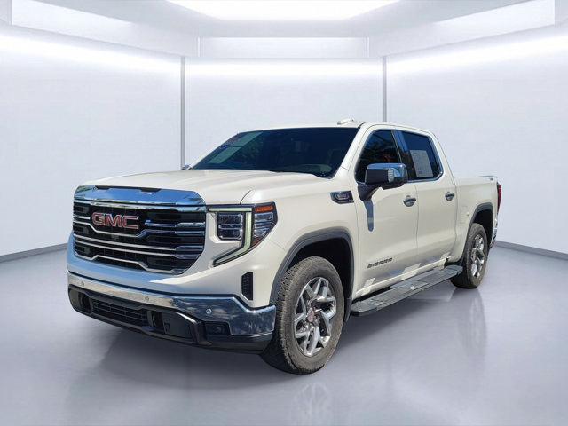 Used 2023 GMC Sierra 1500 SLT w/ SLT Premium Plus Package AWD/4WD image 2