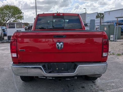 Used 2016 RAM 1500 Classic SLT image 2