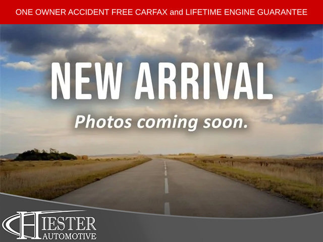 Used 2025 Chrysler Pacifica Select FWD image 2