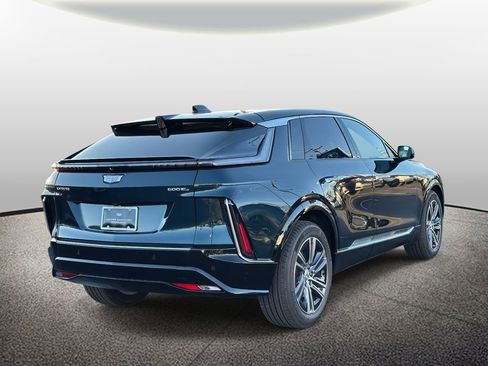 New 2026 Cadillac Lyriq Premium Luxury image 2