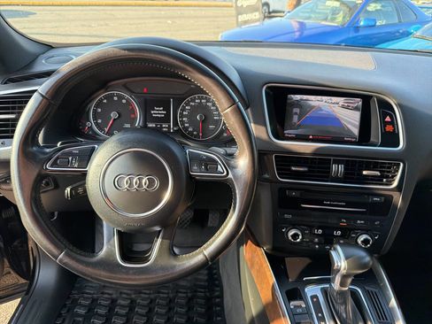 Used 2016 Audi Q5 2.0T Premium Plus w/ Technology Package image 30