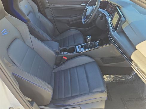 Used 2024 Volkswagen Golf R image 29