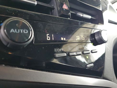 Used 2024 Toyota Camry SE FWD image 27