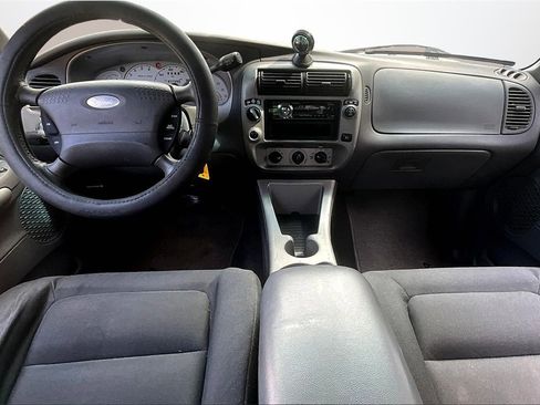Used 2001 Ford Explorer Sport Trac 4x4 image 7