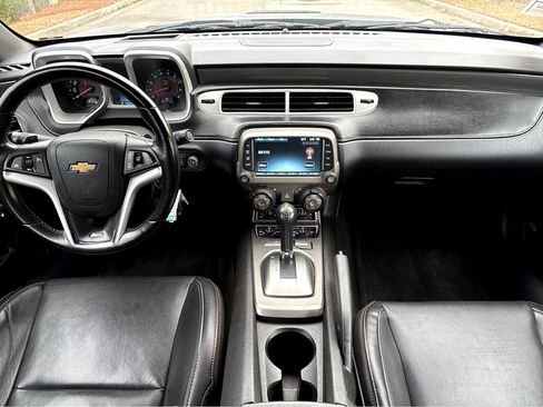 Used 2015 Chevrolet Camaro SS image 4