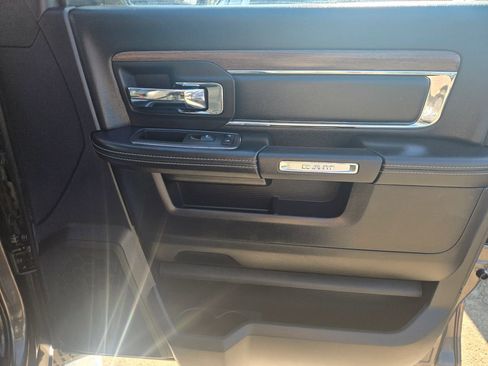 Used 2015 RAM 2500 Laramie image 12