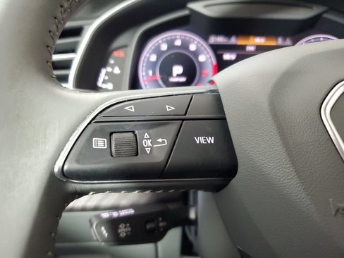 Used 2019 Audi Q8 Prestige AWD/4WD image 25