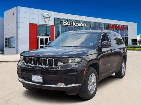 Used 2023 Jeep Grand Cherokee L Laredo RWD image 1