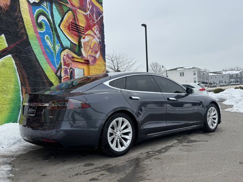 Used 2017 Tesla Model S 100D image 13