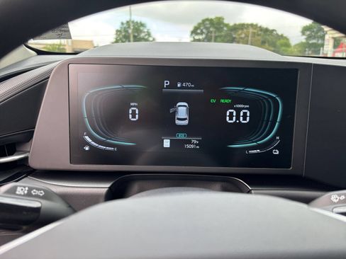 Used 2026 Kia Niro LX FWD image 39