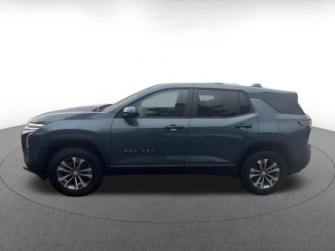 Used 2025 Chevrolet Equinox LT FWD image 9